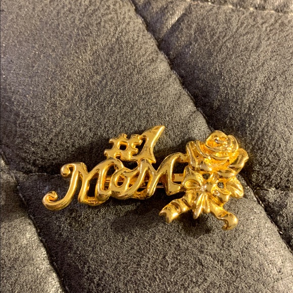 Macy's Jewelry - 2025 gifted- 1 Mom gold tone brooch 2” pin w rose and bow